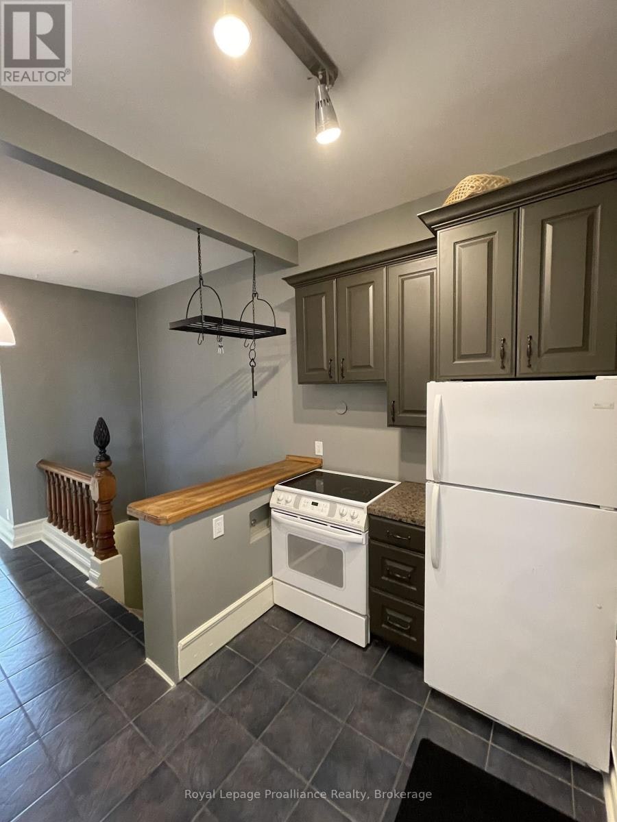 305-10 Patterson Street, Belleville, ON, K8N 1S9 - 4