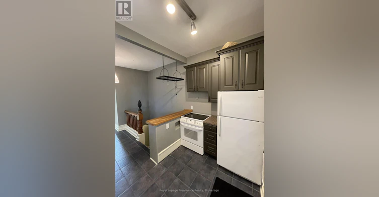 305-10 Patterson Street, Belleville, ON, K8N 1S9 - 4