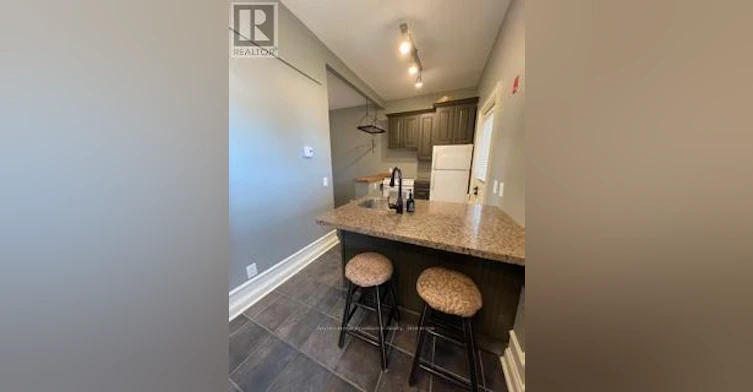 305-10 Patterson Street, Belleville, ON, K8N 1S9 - 2