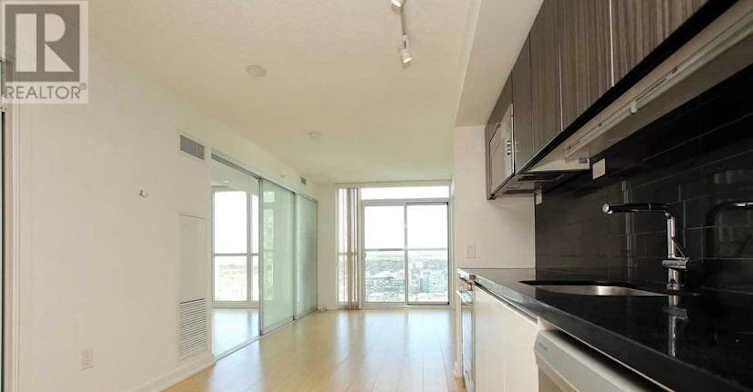 1910-85 Queens Wharf Road, Toronto, ON, M5V 0J9 - 5
