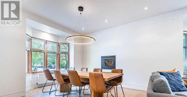 241 Garden Avenue, Toronto, ON, M6R 1J2 - 5