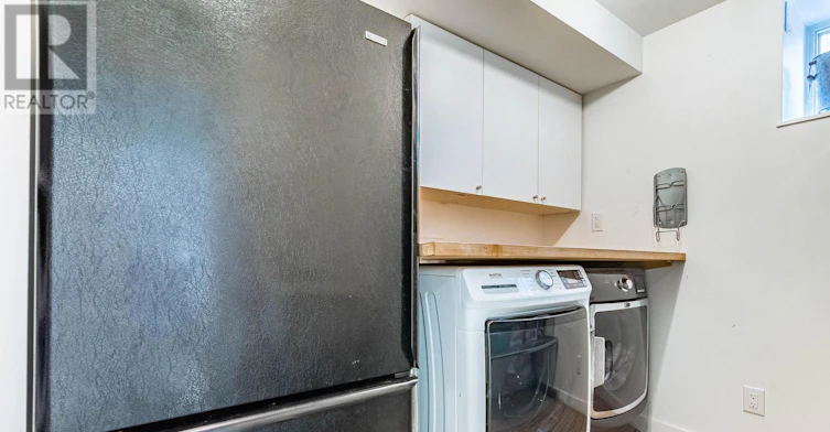 241 Garden Avenue, Toronto, ON, M6R 1J2 - 31