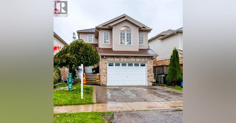 Upper-490 Activa Avenue, Kitchener, ON, N2E 4C1
