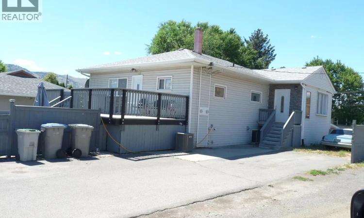 1160 Meadow Lane