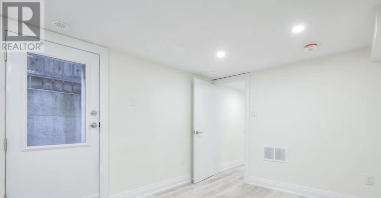 MAIN & BSMT-100 Massey Street, Toronto, ON, M6J 2T4 - 18
