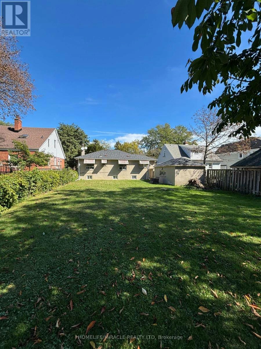 40 Thirty Seventh Street, Toronto, ON, M8W 3L6 - 17