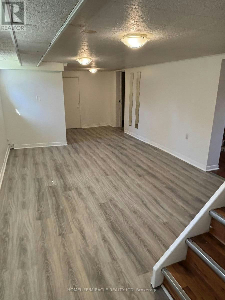 40 Thirty Seventh Street, Toronto, ON, M8W 3L6 - 14