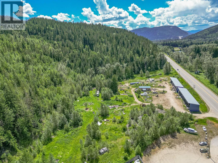 1940 Trans Can Highway, Sicamous, BC, V0E 2V0 - 27