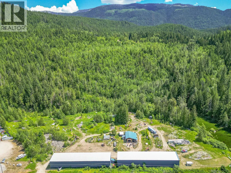 1940 Trans Can Highway, Sicamous, BC, V0E 2V0 - 31