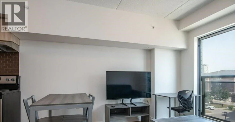 G202-275 Larch Street, Waterloo, ON, N2L 3R2 - 7