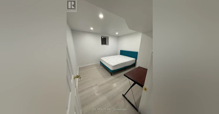 133 Strathearn Avenue, Richmond Hill, ON, L4B 2L2 - 6