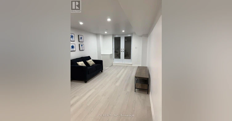 133 Strathearn Avenue, Richmond Hill, ON, L4B 2L2 - 2