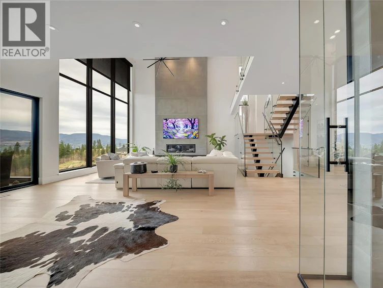 5725 Mountainside Drive, Kelowna, BC, V1W 5L6 - 12
