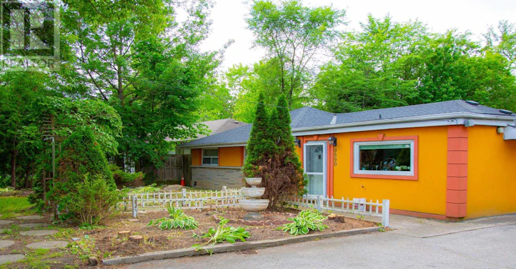 9890 Bayview Avenue, Richmond Hill, ON, L4C 2L3 - 5