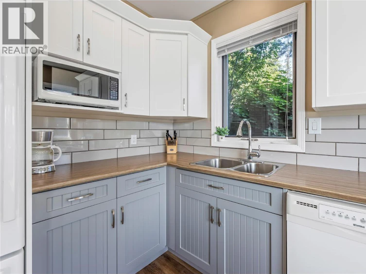 2306 Eagle Bay Road, Blind Bay, BC, V0E 1H1 - 9