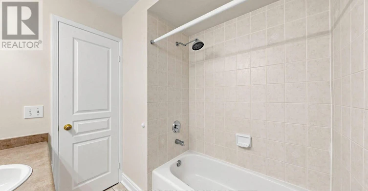 66 Telegraph Drive, Whitby, ON, L1P 1S3 - 32