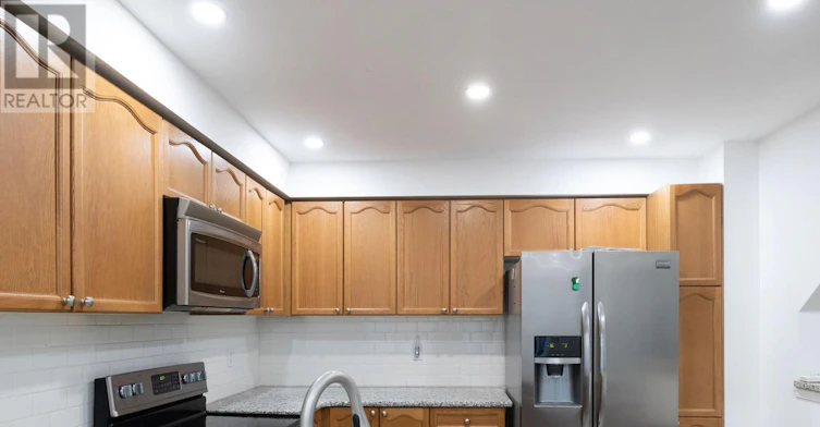 17 Thornharrold Street, Ajax, ON, L1S 0B5 - 4
