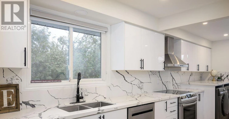 UPPER LEVEL-263 Cook Street, Barrie, ON, L4M 4H7 - 6