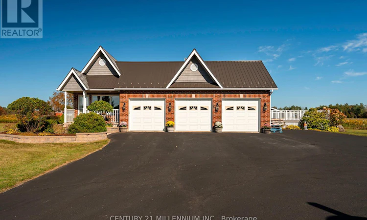 395115 12 County Road Road