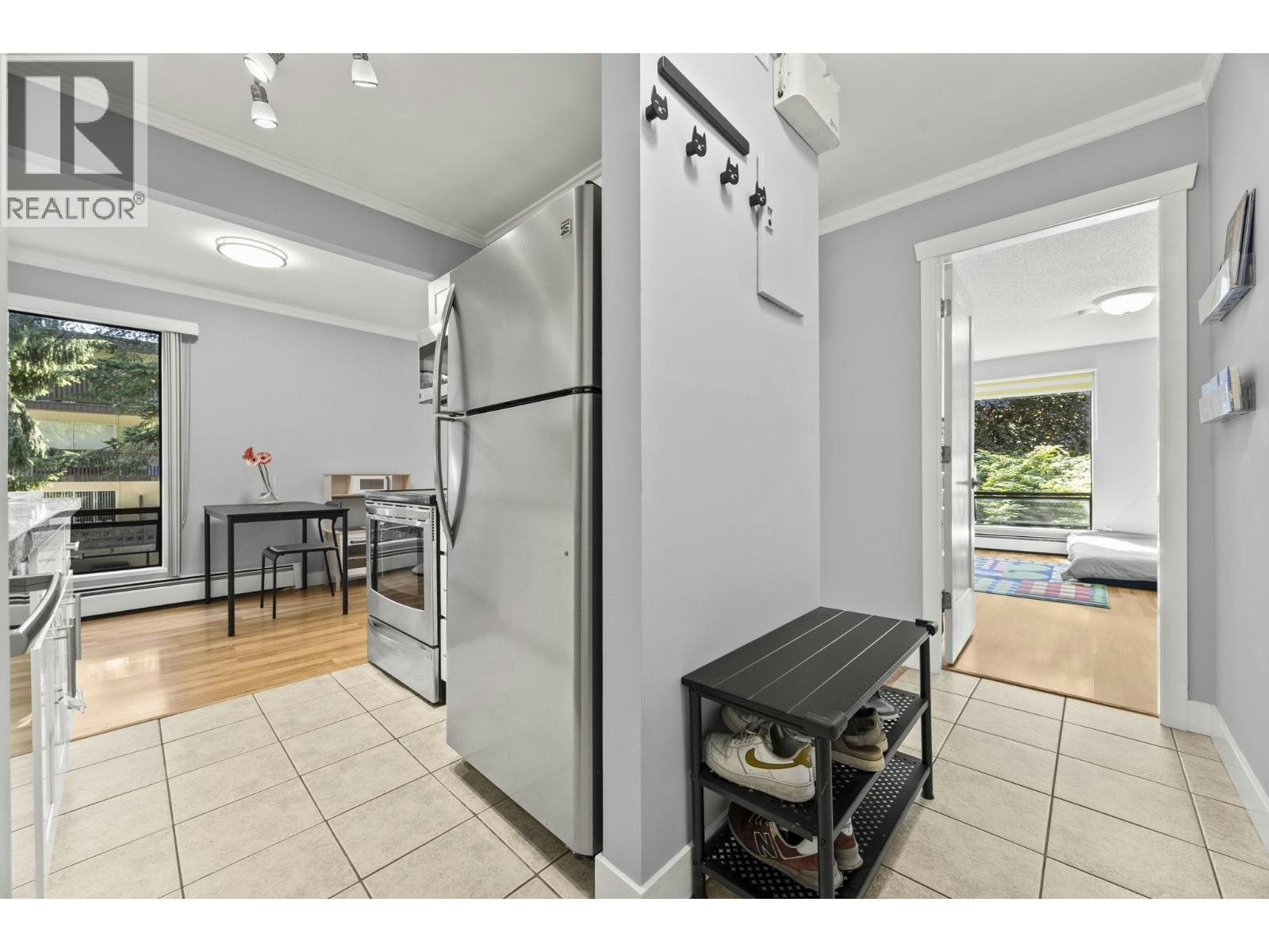 204-330 Cedar Street, New Westminster, BC, V3L 3P1