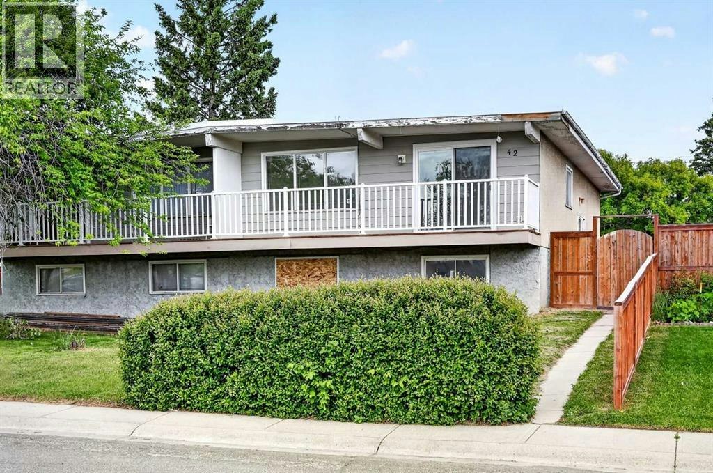 42 Huntford Close NE, Calgary, AB, T2K 3Y6