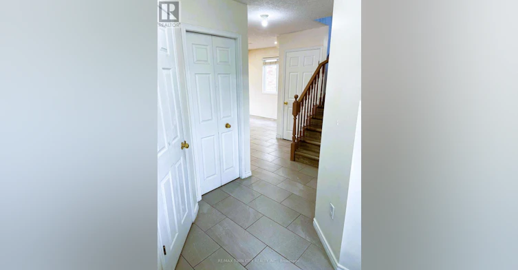 UPPER-490 Activa Avenue, Kitchener, ON, N2E 4C1 - 3