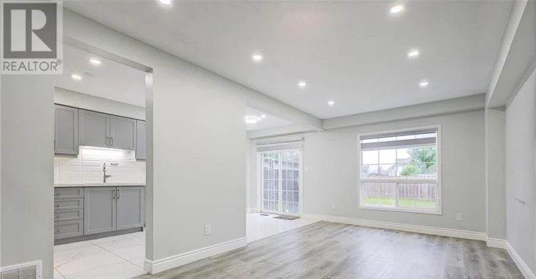 110 Commonwealth Street, Kitchener, ON, N2E 4K8 - 6