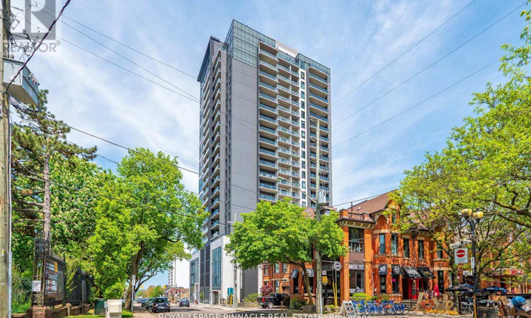 2303-15 Queen Street S