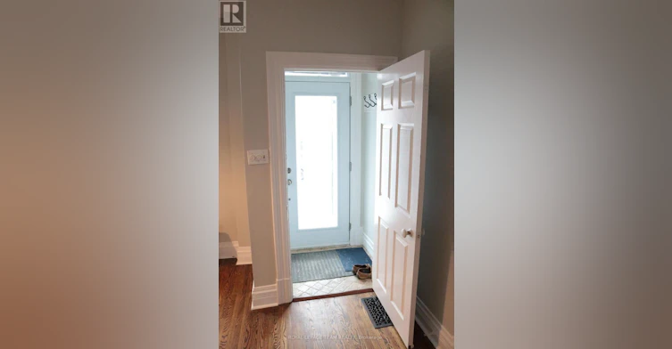 35 Ivy Crescent, Ottawa, ON, K1M 1Y1 - 2