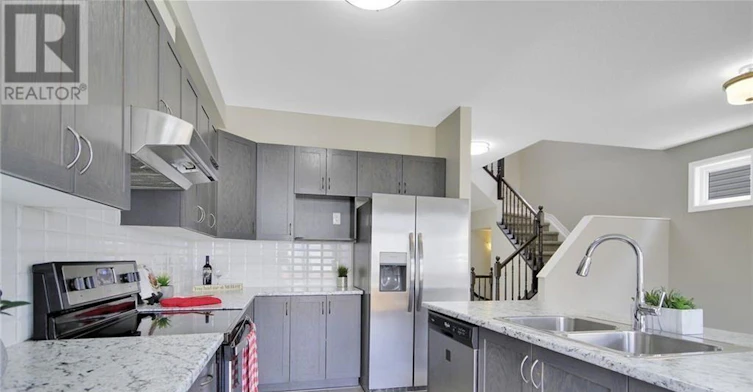 916 Kilbirnie Drive, Manotick, ON, K2J 6G2 - 3