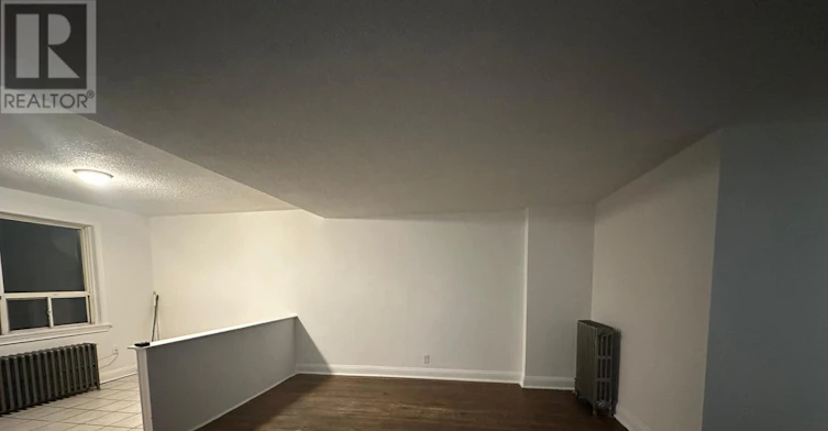 200-2597 Eglinton Avenue W, Toronto, ON, M6M 1T3 - 3