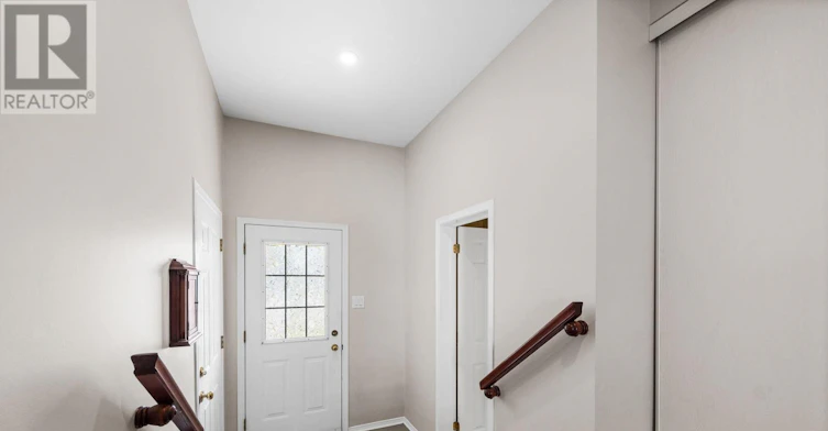 1287 Klondike Road, Ottawa, ON, K2W 1E2 - 2