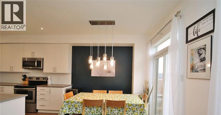 527 Rioja Street, Ottawa, ON, K2S 0V9 - 13