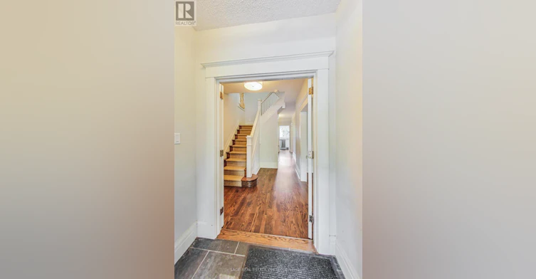 46 Alberta Avenue, Toronto, ON, M6H 2R6 - 3