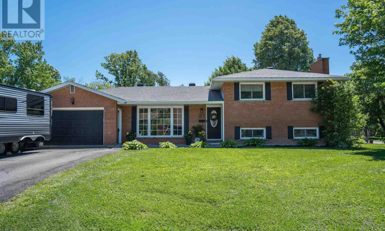 81 Fort Creek Drive