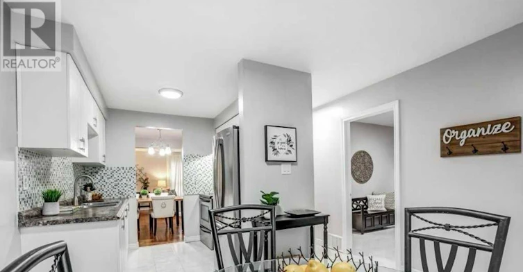 2336 Malcolm Crescent, Burlington, ON, L7P 4H4 - 6