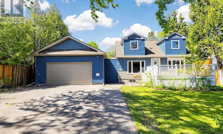 522 Sheppard Avenue