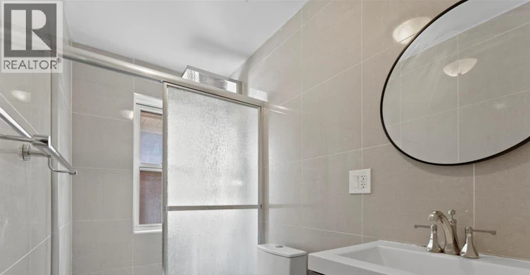 223 Gladstone Avenue, Windsor, ON, N9A 2P6 - 16