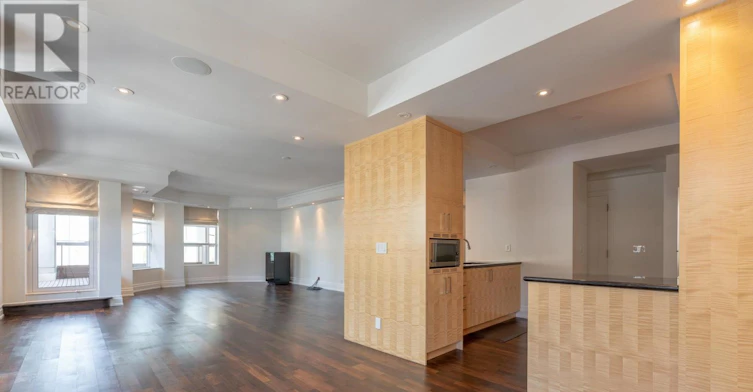 202-68 Yorkville Avenue, Toronto, ON, M5R 3V7 - 13