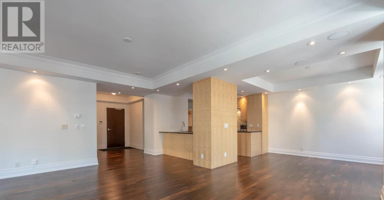 202-68 Yorkville Avenue, Toronto, ON, M5R 3V7 - 4