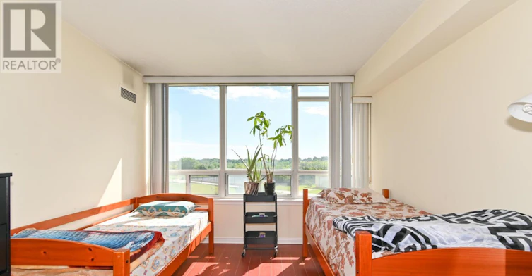 585-1 Greystone Walk Drive, Toronto, ON, M1K 5J3 - 17