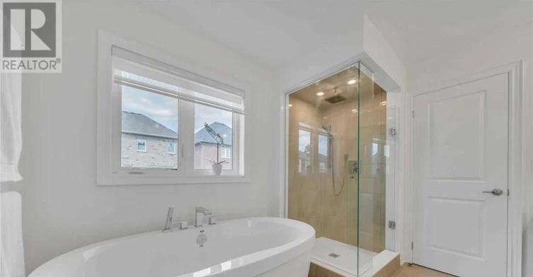 220 Seaview Heights, East Gwillimbury, ON, L9N 0S3 - 16