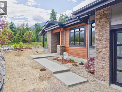 7769 Holt Road - 2