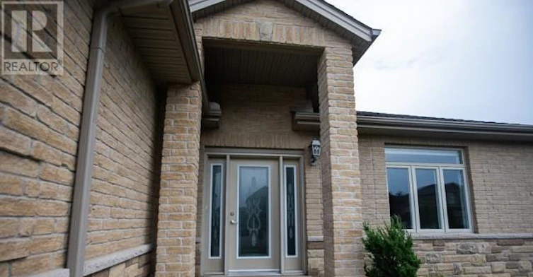 176 Tanoak Drive, London, ON, N6G 5R3 - 2