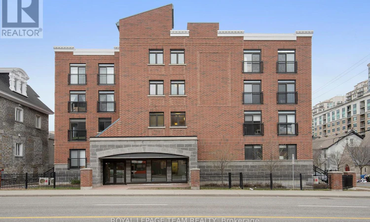 404-456 King Edward Avenue