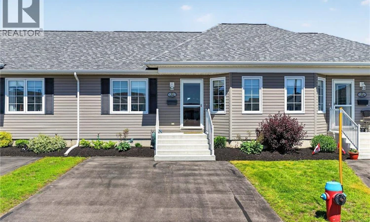 127 Amberley Court
