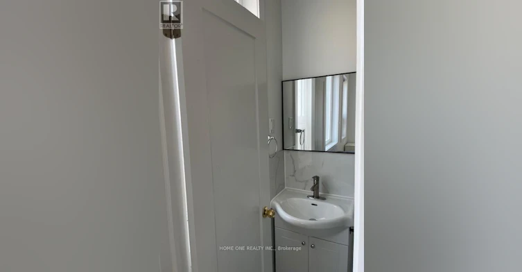204-35 Denison Avenue, Toronto, ON, M5T 2M6 - 3