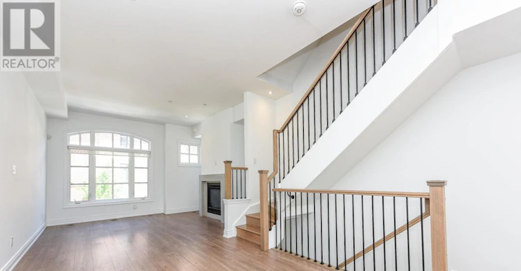 19 Salvador Allende Court, Toronto, ON, M6G 0A3 - 7