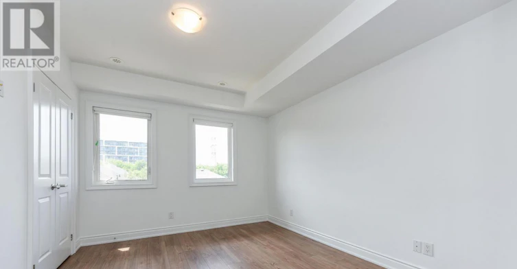 19 Salvador Allende Court, Toronto, ON, M6G 0A3 - 22