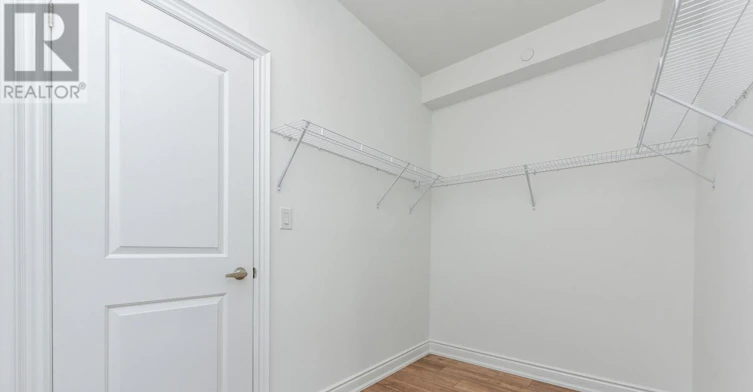 19 Salvador Allende Court, Toronto, ON, M6G 0A3 - 18